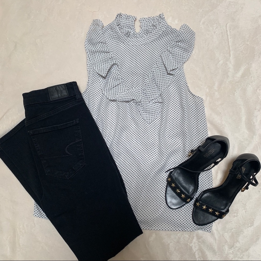 B&W polka dot sleeveless bouse